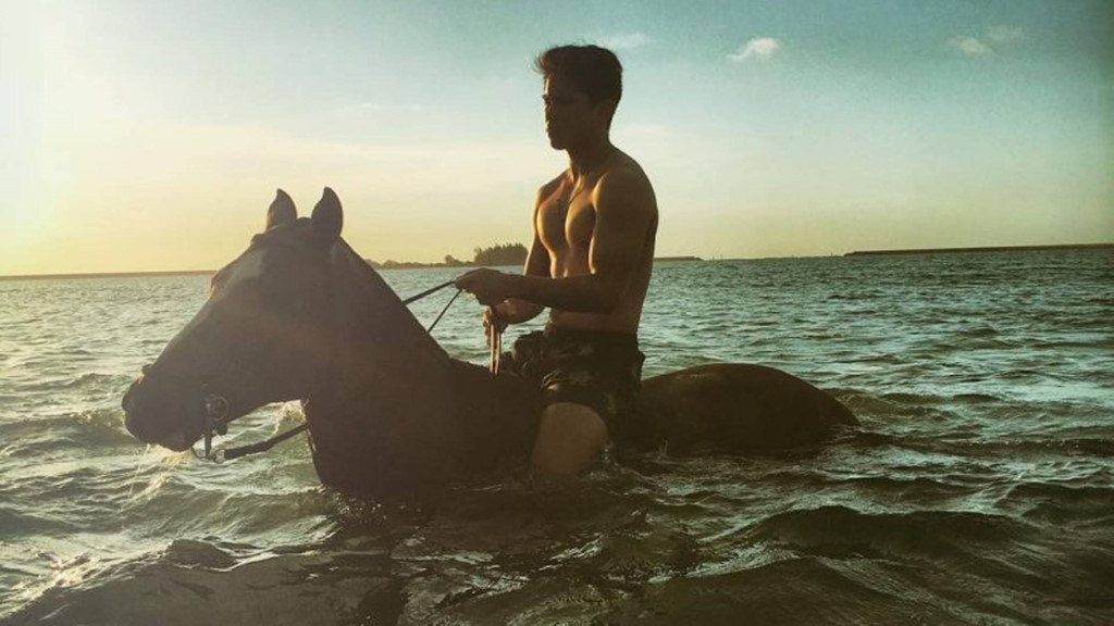 Cuộc sống xa xỉ của hoàng tử 9X Brunei